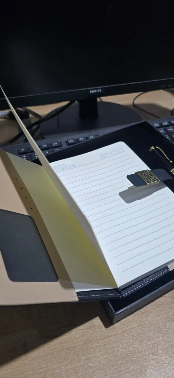 NoteBook and Pen set (Exchangble Cover)